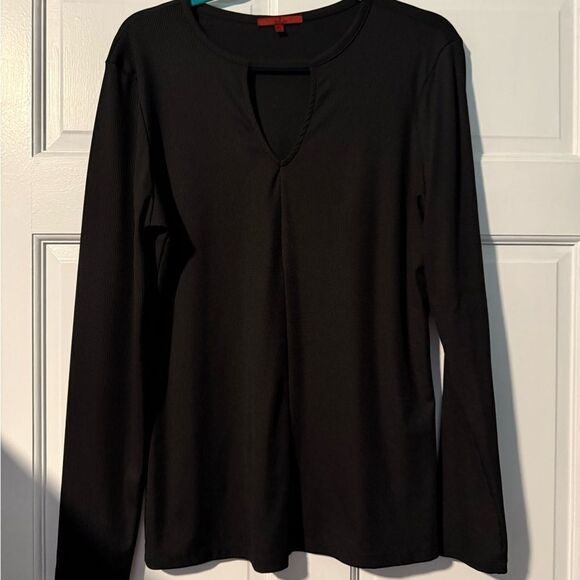 Red by BKE black ribbed top with keyhole neck, 95% polyester/5% spandex, size xl - Picture 5 of 7